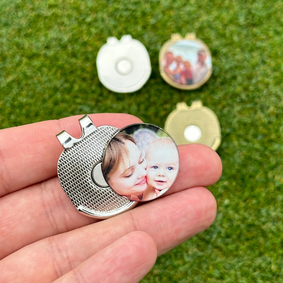 Custom Photo Ball Marker &amp; Golf Hat Clip Set