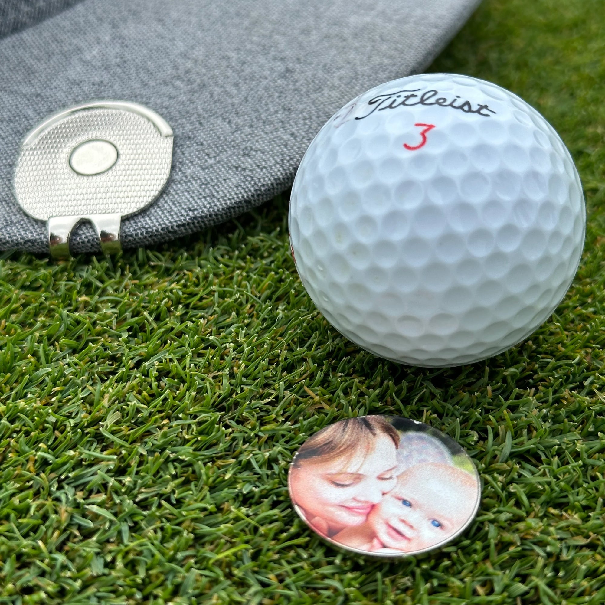 Custom Photo Golf Ball Marker and Hat Clip Set