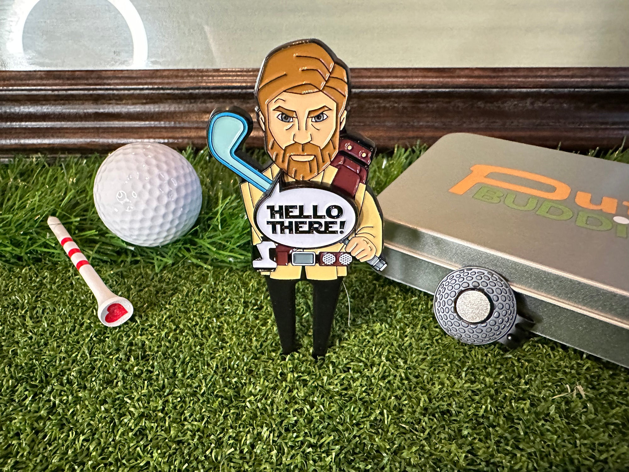 Hole-in-Wan Kenobi Divot Tool and Magnetic "Hello There" Ball Marker Gift Set