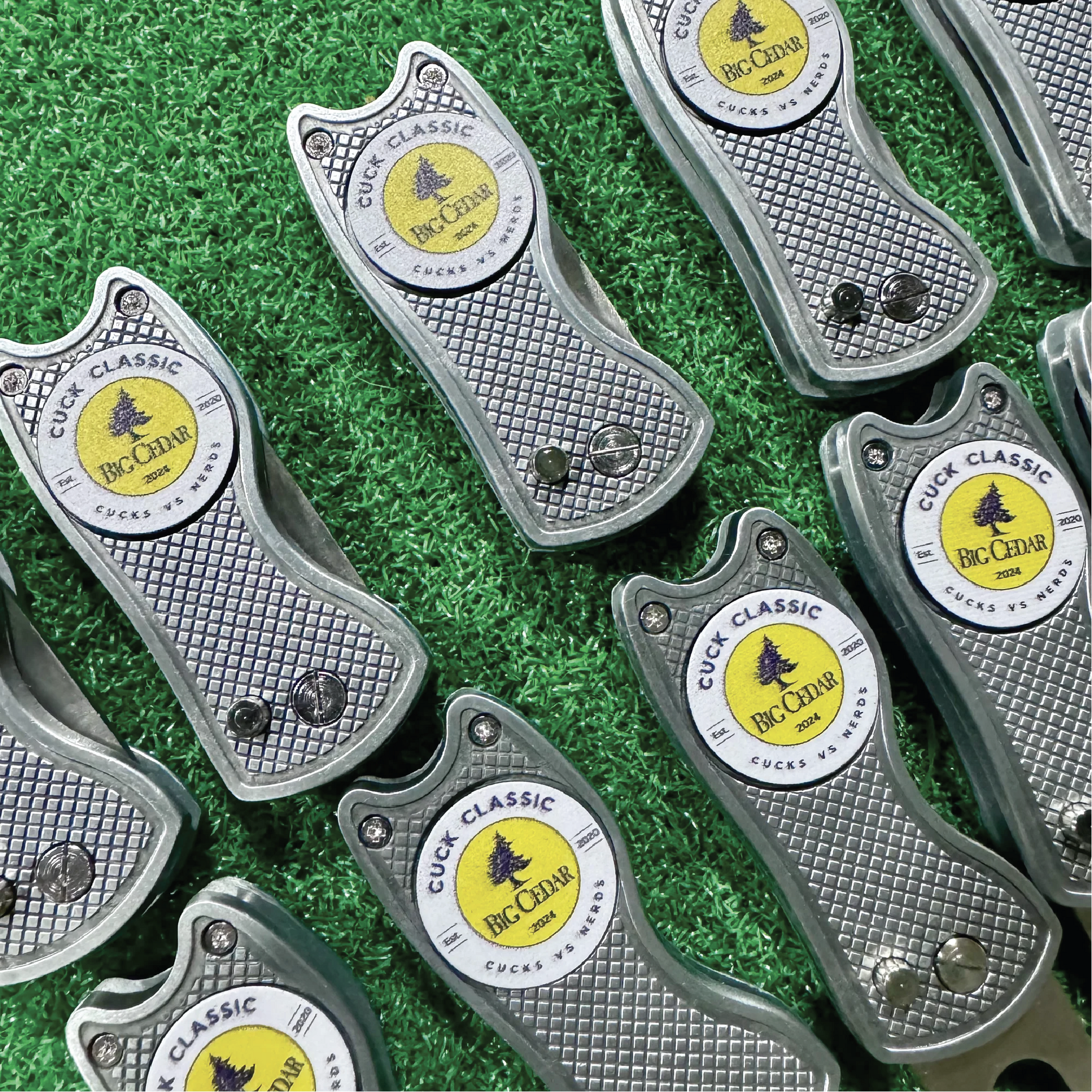 Customized Divot Tool